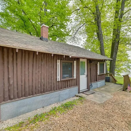 Waterfront Paradise Lake Cottage With Private Dock!
